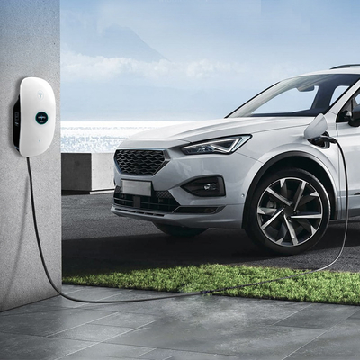 Vloer gemonteerd AC EV-oplaadstation met een Type 2 stekker