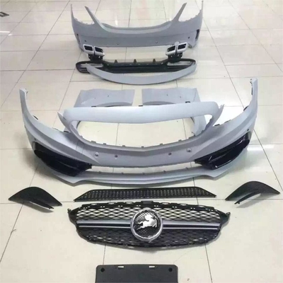 Stijl Body Kit voor Mercedes W205 C-Klasse Voorste Bumper Achterste Bumpers Fenders Zijdekleren