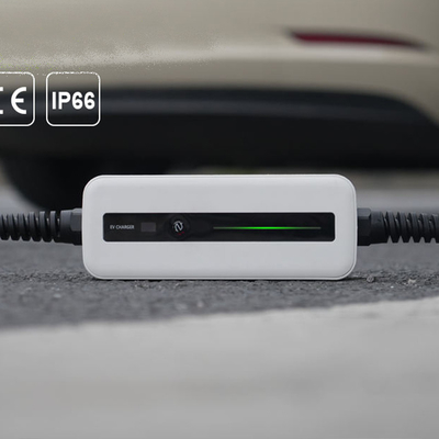 CEE Plug Electric Car Charger Box OEM Portable EV Charger met 16A 3.6kW uitgangsstroom