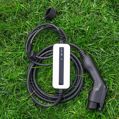 CEE Plug Electric Car Charger Box OEM Portable EV Charger met 16A 3.6kW uitgangsstroom