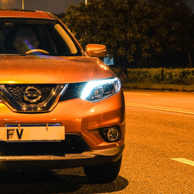 14-16 X-Trail koplampmontage met aangepaste LED-lens en draaibank