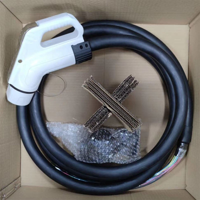 IP-niveau IP54 Plug voor het opladen van elektrische auto's 150A 200A Ev-connectoren Gbt Dc Plug