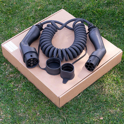 Op maat gemaakte 16A 32A Tpu Type 2 tot Type 2 Ev-aansluiting Ev-oplaadkabel en IP54-categorie